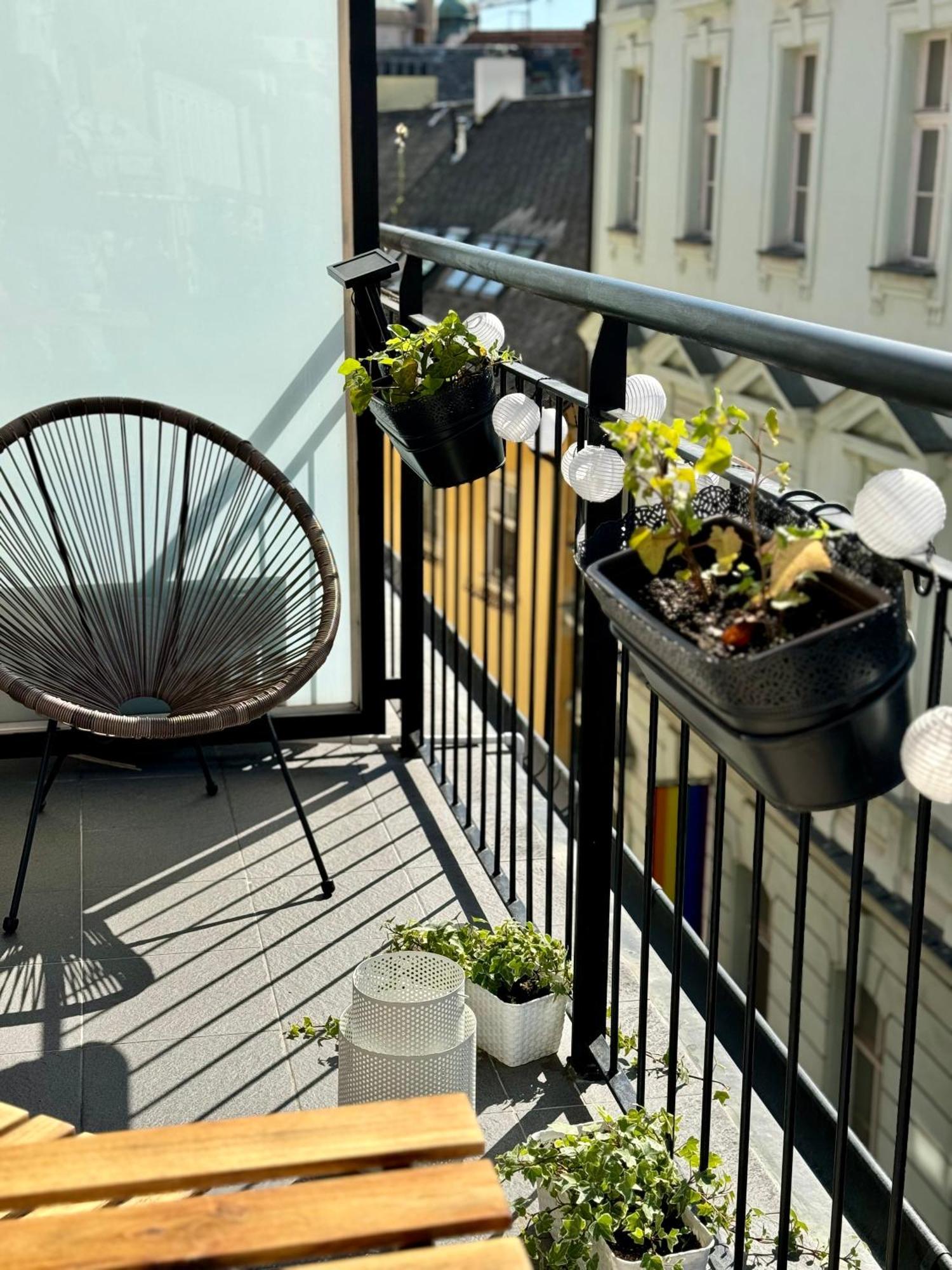 ברטיסלאבה Apartments Bastova, Stela & Mia Apartments מראה חיצוני תמונה